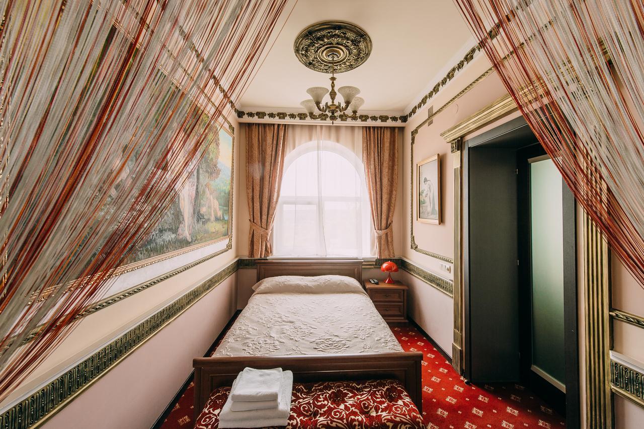 Urartu Hotel Kharkiv Eksteriør billede