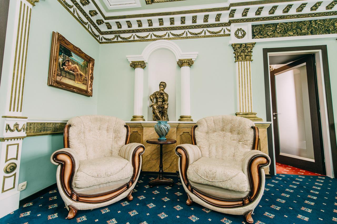 Urartu Hotel Kharkiv Eksteriør billede